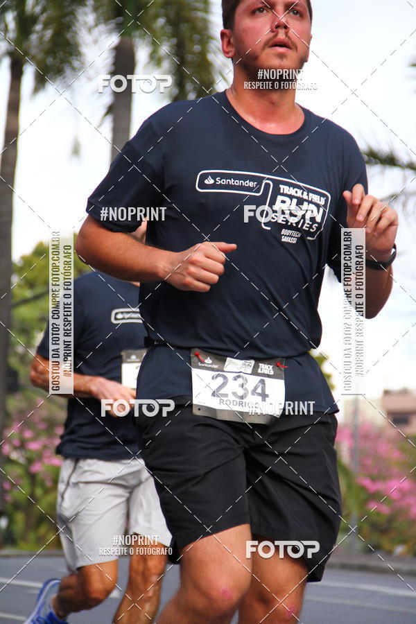 Buy your photos of the eventSANTANDER TRACK&FIELD RUN SERIES - BODYTECH SAVASSI on Fotop