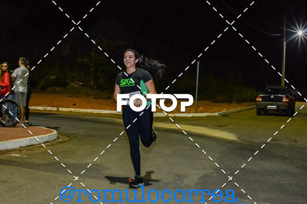 Buy your photos of the eventNIGHT RUN LAGOA DOURADA MG on Fotop