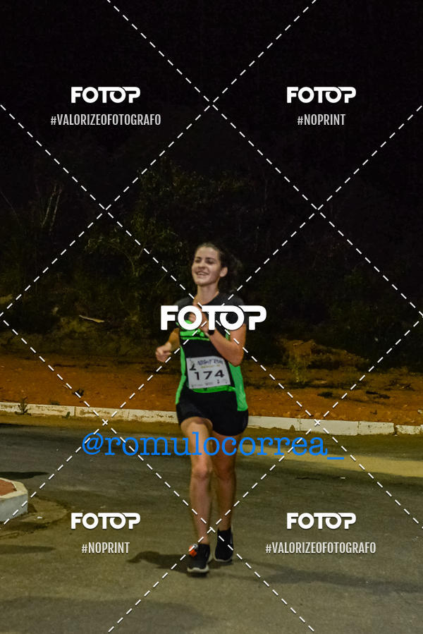 Buy your photos of the eventNIGHT RUN LAGOA DOURADA MG on Fotop