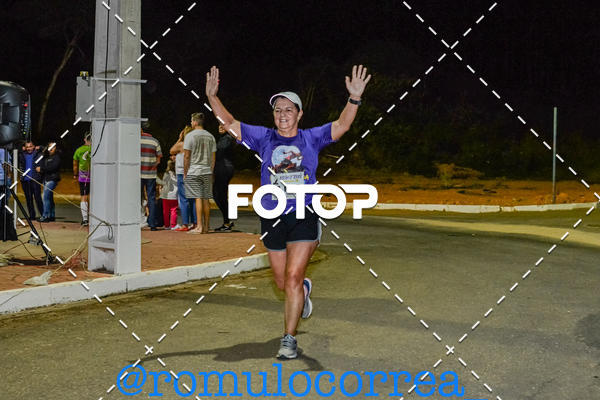 Buy your photos of the eventNIGHT RUN LAGOA DOURADA MG on Fotop