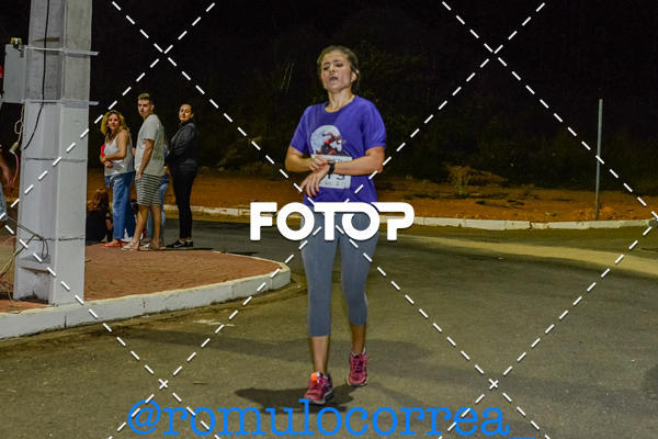 Buy your photos of the eventNIGHT RUN LAGOA DOURADA MG on Fotop