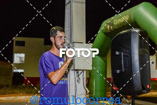 Buy your photos of the eventNIGHT RUN LAGOA DOURADA MG on Fotop
