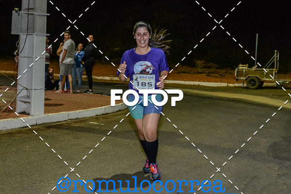 Buy your photos of the eventNIGHT RUN LAGOA DOURADA MG on Fotop