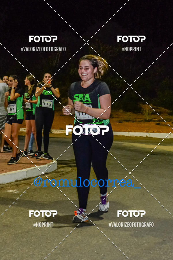 Buy your photos of the eventNIGHT RUN LAGOA DOURADA MG on Fotop