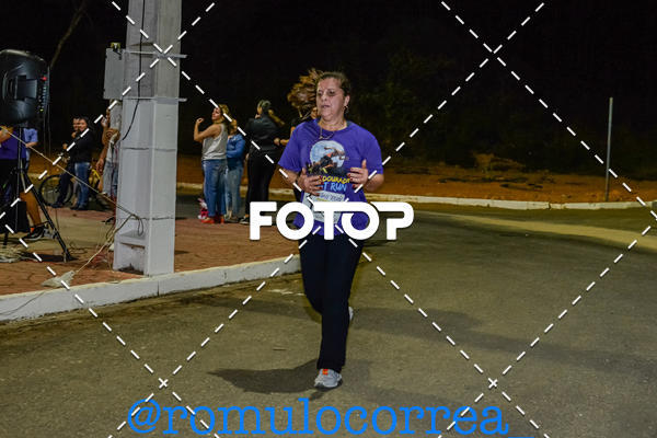 Buy your photos of the eventNIGHT RUN LAGOA DOURADA MG on Fotop