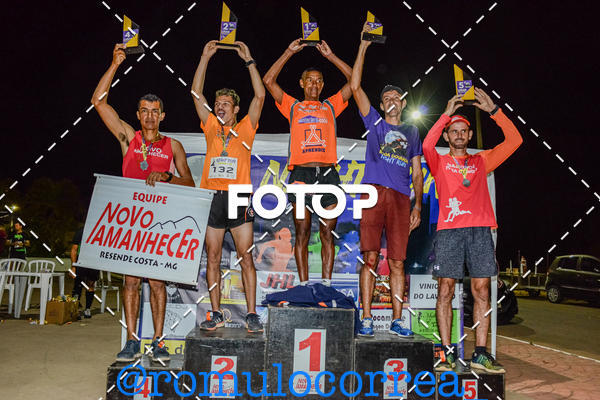 Buy your photos of the eventNIGHT RUN LAGOA DOURADA MG on Fotop