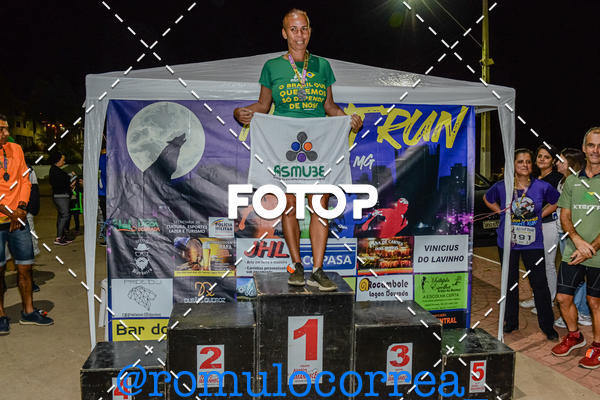 Buy your photos of the eventNIGHT RUN LAGOA DOURADA MG on Fotop