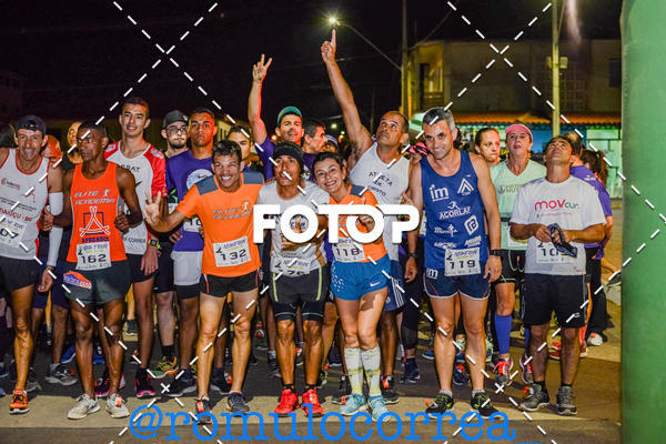 Buy your photos of the eventNIGHT RUN LAGOA DOURADA MG on Fotop