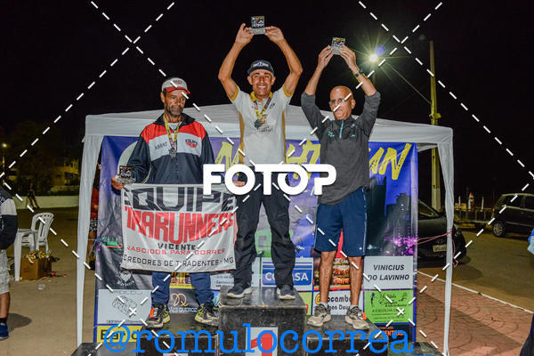 Buy your photos of the eventNIGHT RUN LAGOA DOURADA MG on Fotop