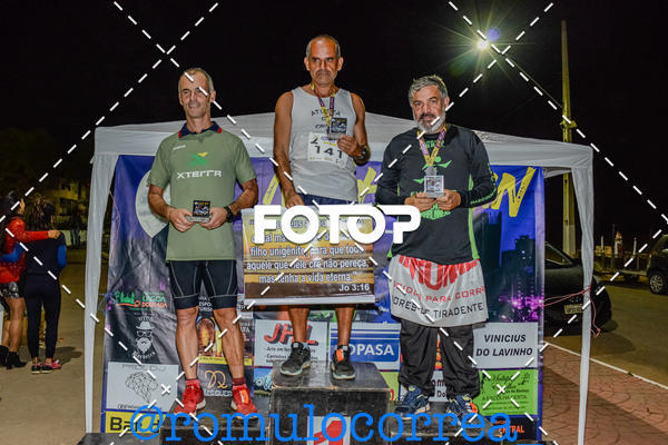 Buy your photos of the eventNIGHT RUN LAGOA DOURADA MG on Fotop