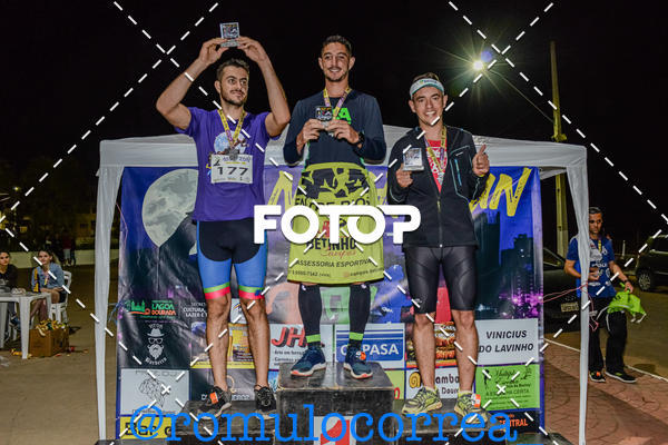 Buy your photos of the eventNIGHT RUN LAGOA DOURADA MG on Fotop
