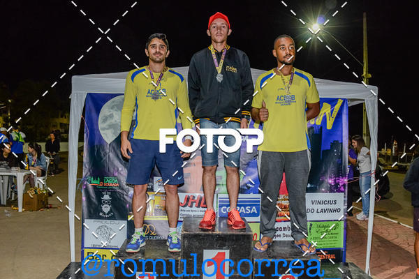 Buy your photos of the eventNIGHT RUN LAGOA DOURADA MG on Fotop