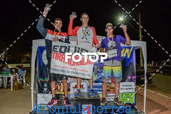 Buy your photos of the eventNIGHT RUN LAGOA DOURADA MG on Fotop
