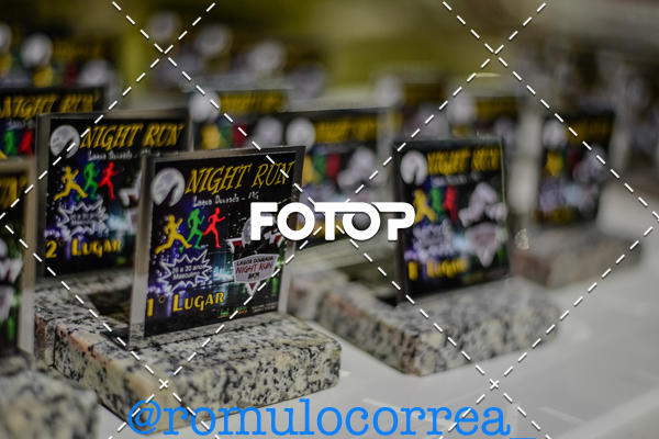 Buy your photos of the eventNIGHT RUN LAGOA DOURADA MG on Fotop