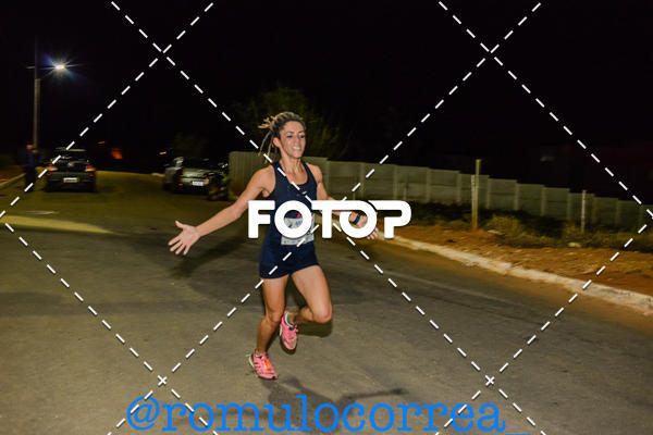 Buy your photos of the eventNIGHT RUN LAGOA DOURADA MG on Fotop