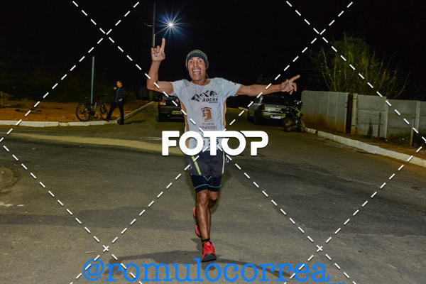 Buy your photos of the eventNIGHT RUN LAGOA DOURADA MG on Fotop