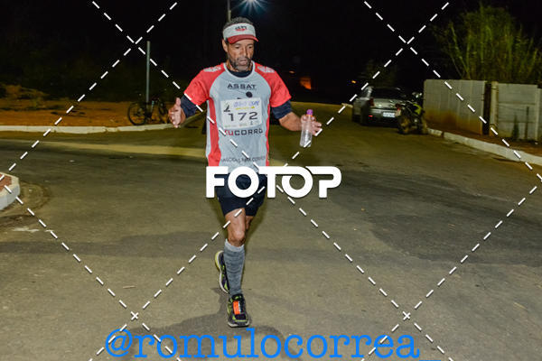 Buy your photos of the eventNIGHT RUN LAGOA DOURADA MG on Fotop