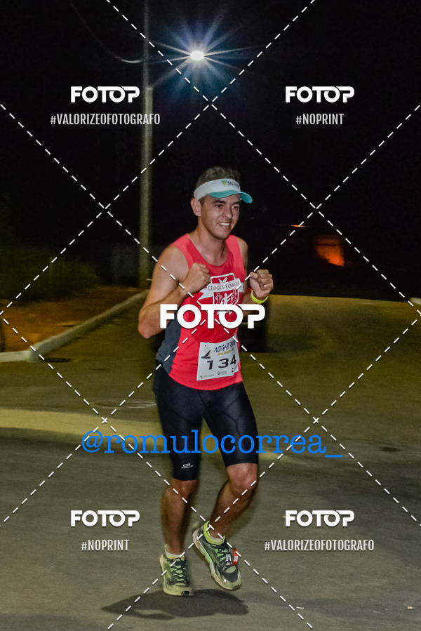 Buy your photos of the eventNIGHT RUN LAGOA DOURADA MG on Fotop