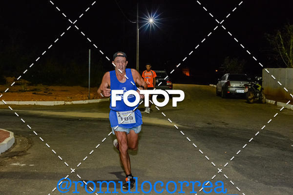 Buy your photos of the eventNIGHT RUN LAGOA DOURADA MG on Fotop