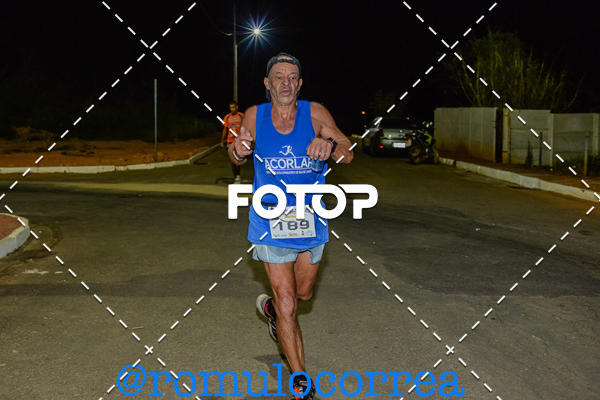 Buy your photos of the eventNIGHT RUN LAGOA DOURADA MG on Fotop