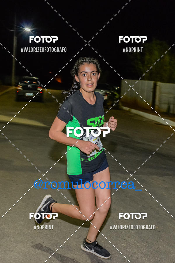 Buy your photos of the eventNIGHT RUN LAGOA DOURADA MG on Fotop