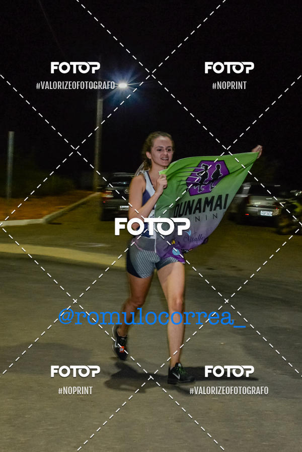 Buy your photos of the eventNIGHT RUN LAGOA DOURADA MG on Fotop