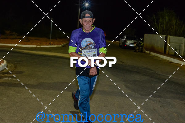 Buy your photos of the eventNIGHT RUN LAGOA DOURADA MG on Fotop