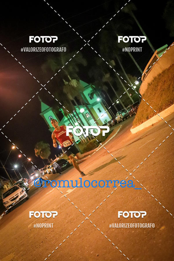 Buy your photos of the eventNIGHT RUN LAGOA DOURADA MG on Fotop