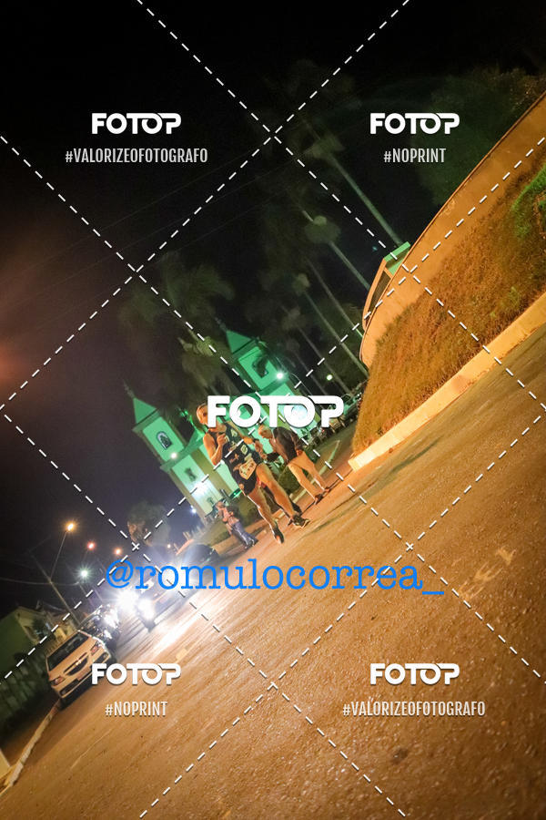 Buy your photos of the eventNIGHT RUN LAGOA DOURADA MG on Fotop