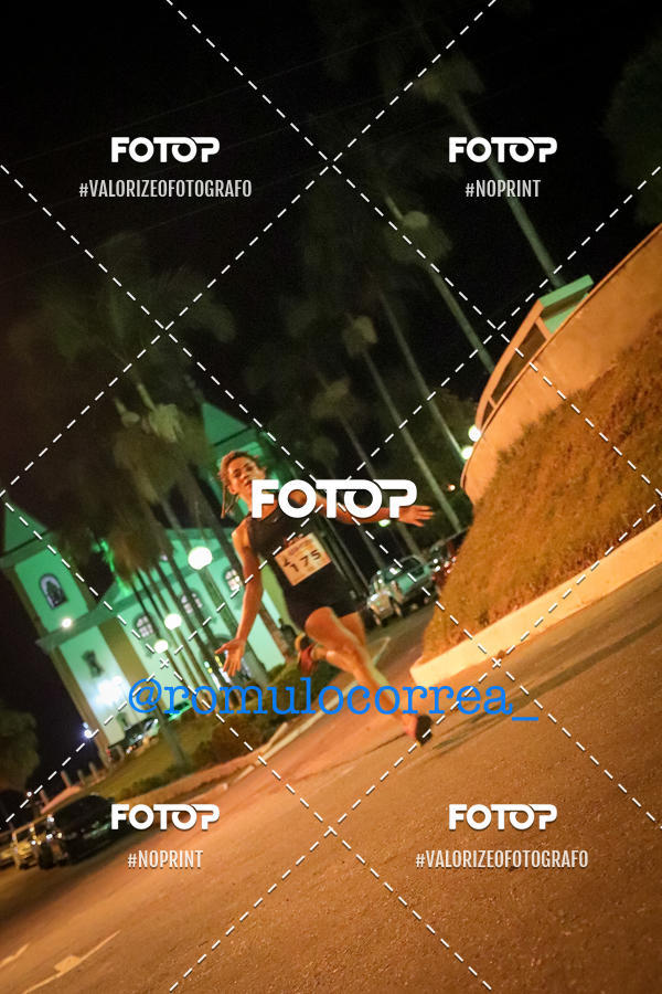 Buy your photos of the eventNIGHT RUN LAGOA DOURADA MG on Fotop