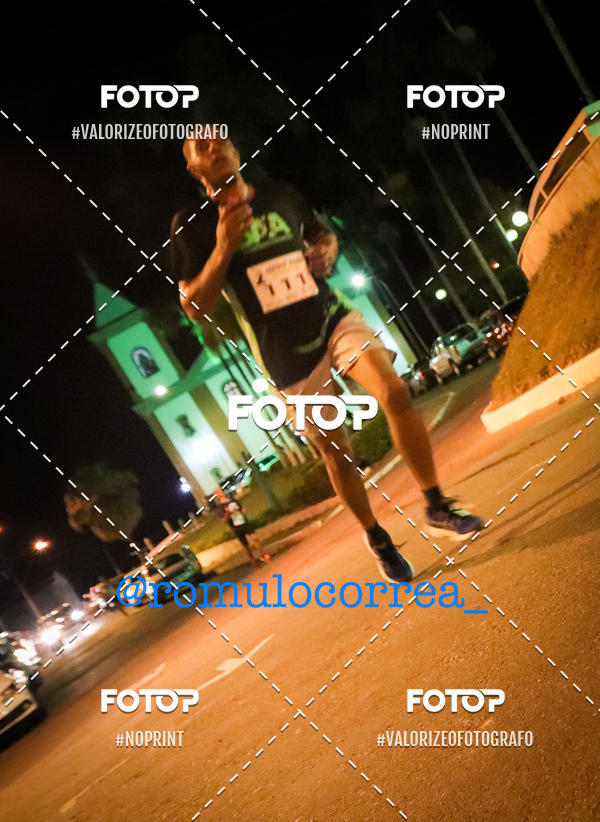 Buy your photos of the eventNIGHT RUN LAGOA DOURADA MG on Fotop