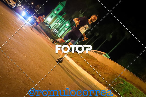 Buy your photos of the eventNIGHT RUN LAGOA DOURADA MG on Fotop