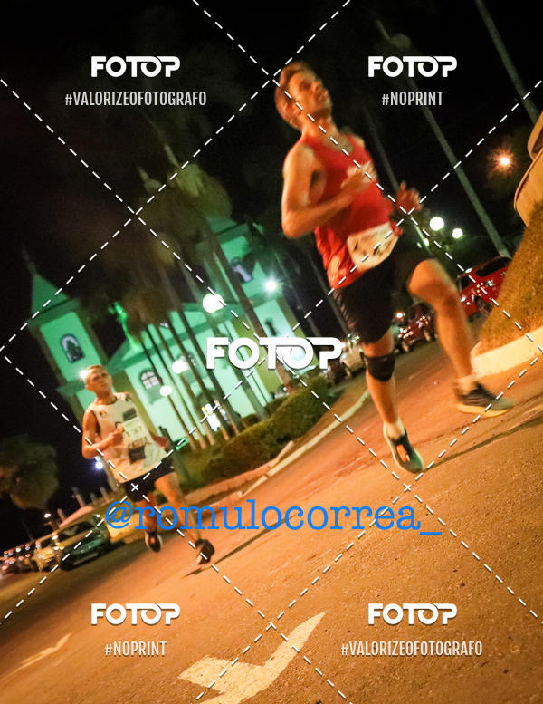 Buy your photos of the eventNIGHT RUN LAGOA DOURADA MG on Fotop
