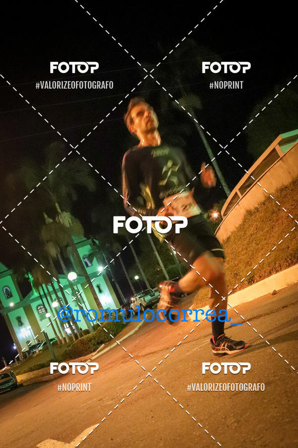 Buy your photos of the eventNIGHT RUN LAGOA DOURADA MG on Fotop