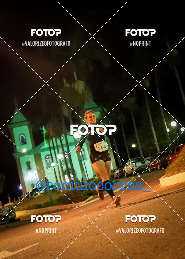 Buy your photos of the eventNIGHT RUN LAGOA DOURADA MG on Fotop