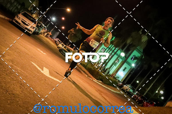 Buy your photos of the eventNIGHT RUN LAGOA DOURADA MG on Fotop