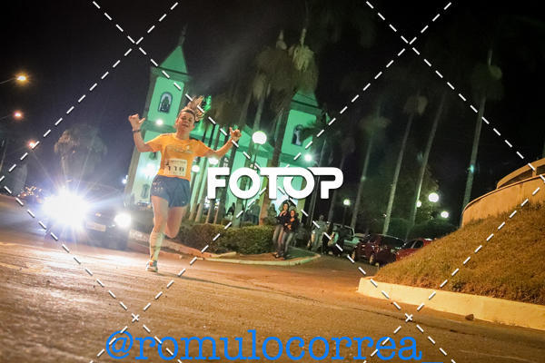 Buy your photos of the eventNIGHT RUN LAGOA DOURADA MG on Fotop