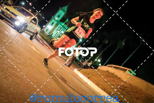 Buy your photos of the eventNIGHT RUN LAGOA DOURADA MG on Fotop