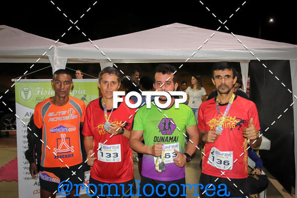 Buy your photos of the eventNIGHT RUN LAGOA DOURADA MG on Fotop