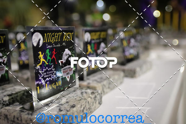 Buy your photos of the eventNIGHT RUN LAGOA DOURADA MG on Fotop