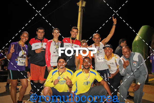 Buy your photos of the eventNIGHT RUN LAGOA DOURADA MG on Fotop