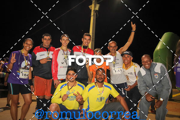 Buy your photos of the eventNIGHT RUN LAGOA DOURADA MG on Fotop