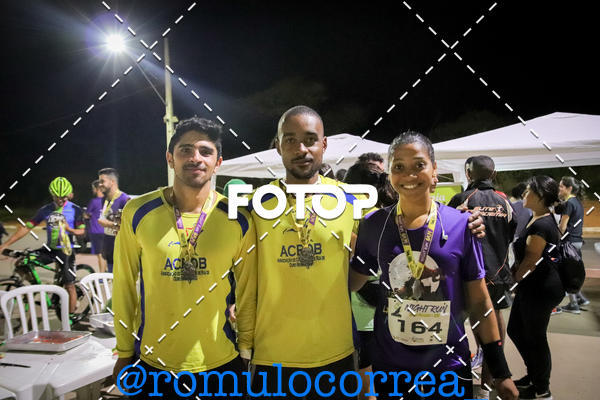 Buy your photos of the eventNIGHT RUN LAGOA DOURADA MG on Fotop