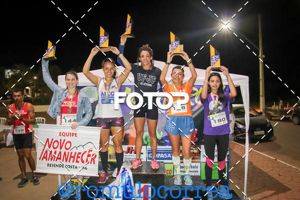 Buy your photos of the eventNIGHT RUN LAGOA DOURADA MG on Fotop
