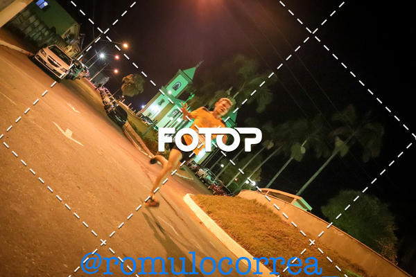 Buy your photos of the eventNIGHT RUN LAGOA DOURADA MG on Fotop