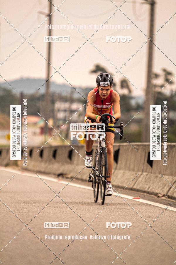 Buy your photos of the eventTriday Series on Fotop