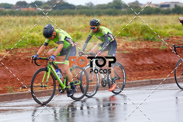 Achetez vos photos de l'vnementCopa So Paulo de Ciclismo - 6 ETAPA sur Fotop