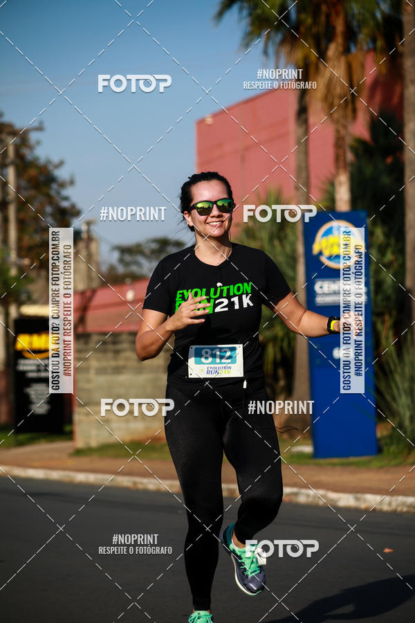 Buy your photos of the eventEvolution Run 21k 2019 on Fotop