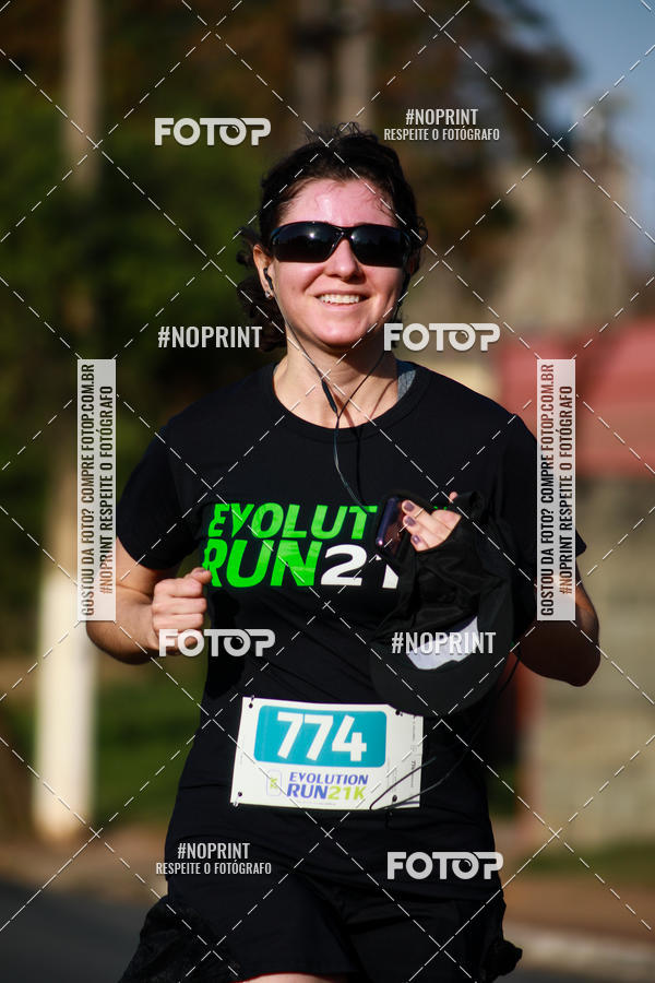 Buy your photos of the eventEvolution Run 21k 2019 on Fotop