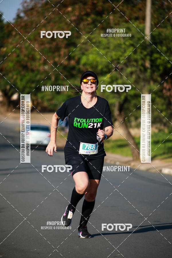 Buy your photos of the eventEvolution Run 21k 2019 on Fotop